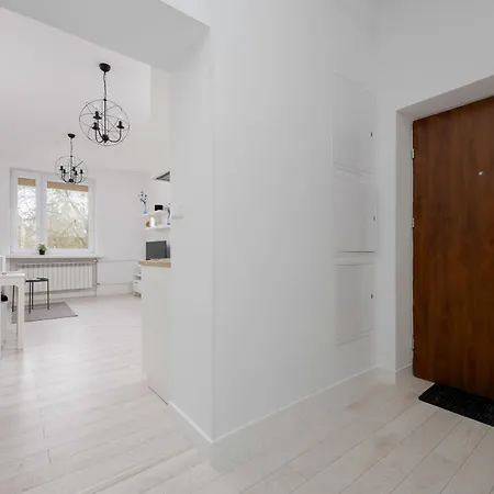 Chrzanowskiego 7 Bright Pet Friendly By Renters