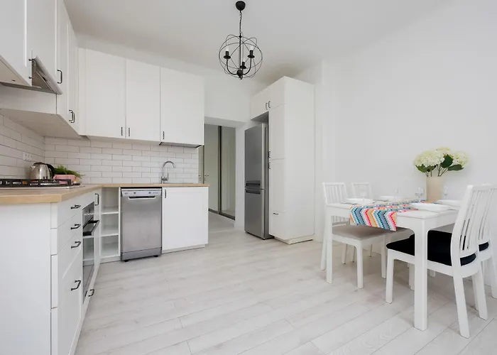 Chrzanowskiego 7 Bright Pet Friendly By Renters *