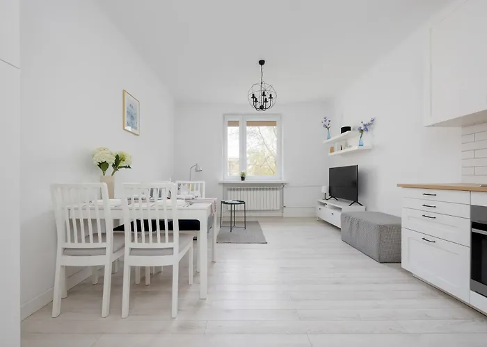 Chrzanowskiego 7 Bright Pet Friendly By Renters Warsaw